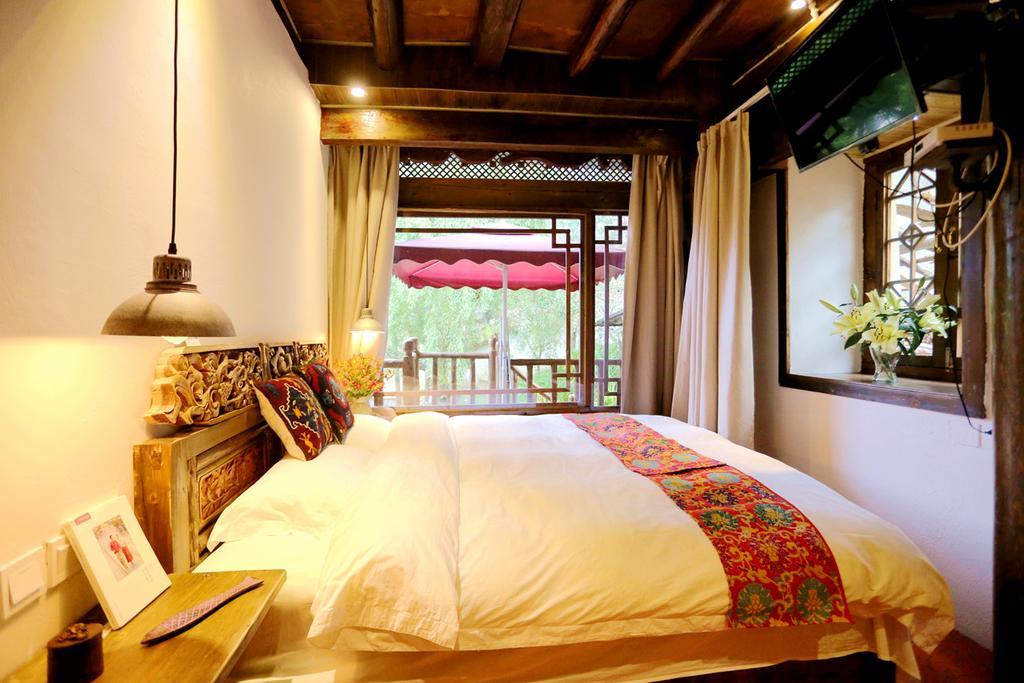 Shangri-La Mid - Mountain Homestay Экстерьер фото