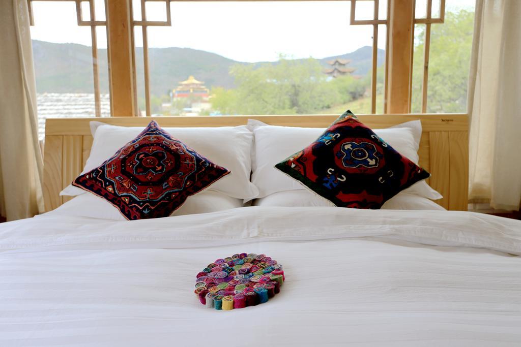 Shangri-La Mid - Mountain Homestay Экстерьер фото