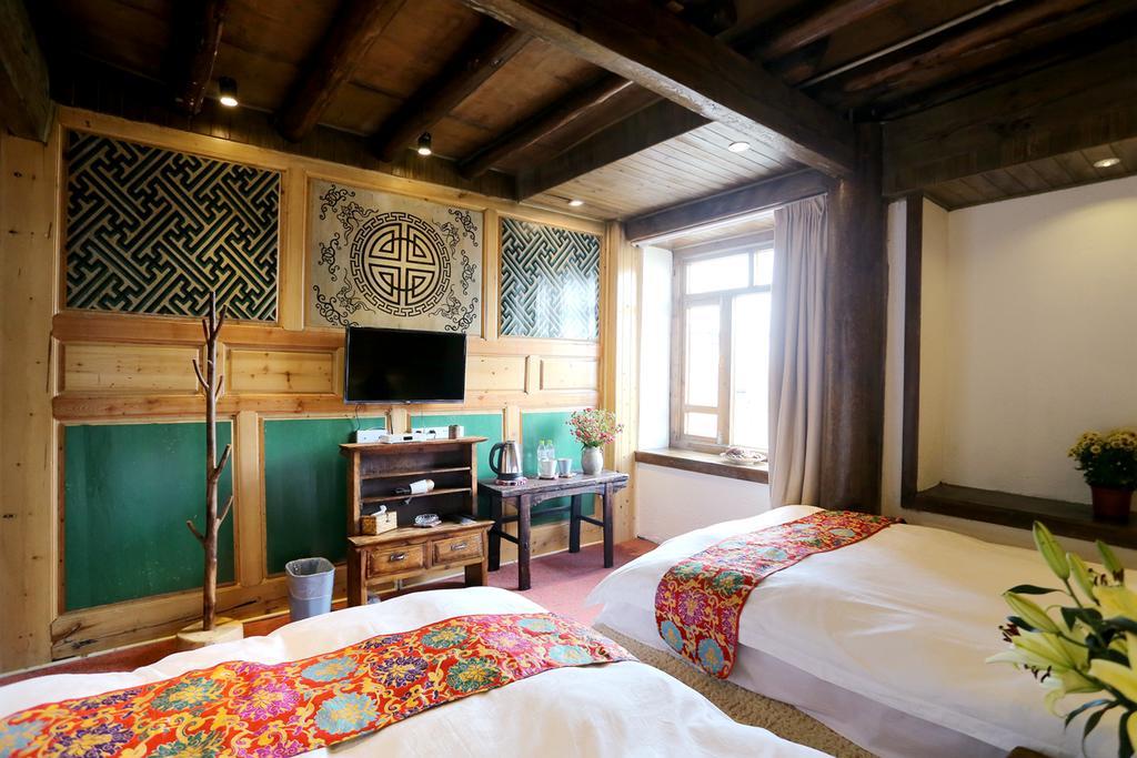 Shangri-La Mid - Mountain Homestay Экстерьер фото