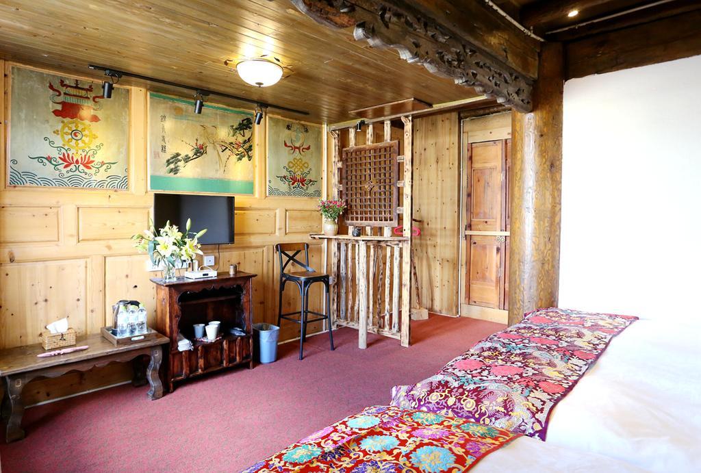 Shangri-La Mid - Mountain Homestay Экстерьер фото